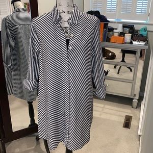 Tulip A-line tunic dress shell buttons black white